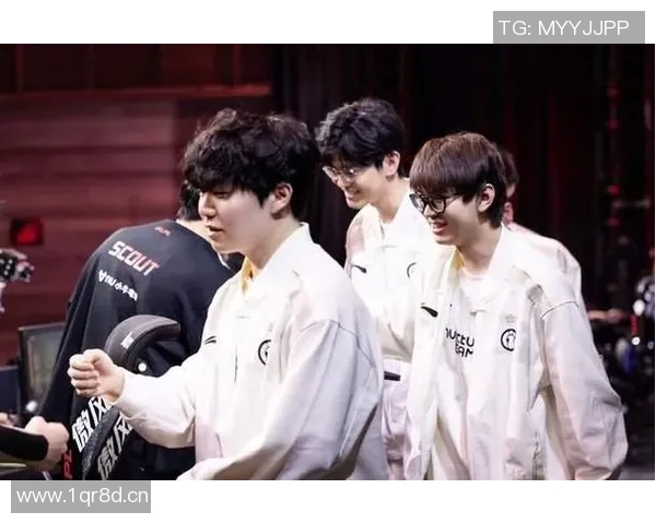 深入解析IG战队进攻体系的战术布局与执行策略